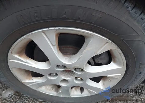 2005 Toyota Camry Xle V6 z USA, uszkodzony, nr VIN 4T1BF30KX5U088061